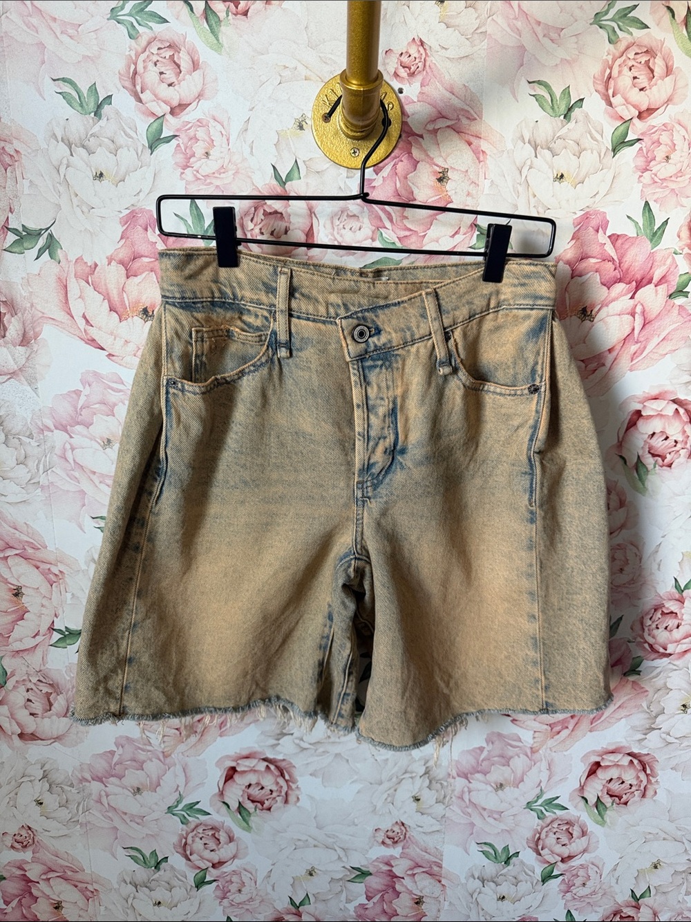 FREE PEOPLE WE THE FREE Boomerang LONG SHORTS size 0 25 Denim Jean - Picture 2 of 5